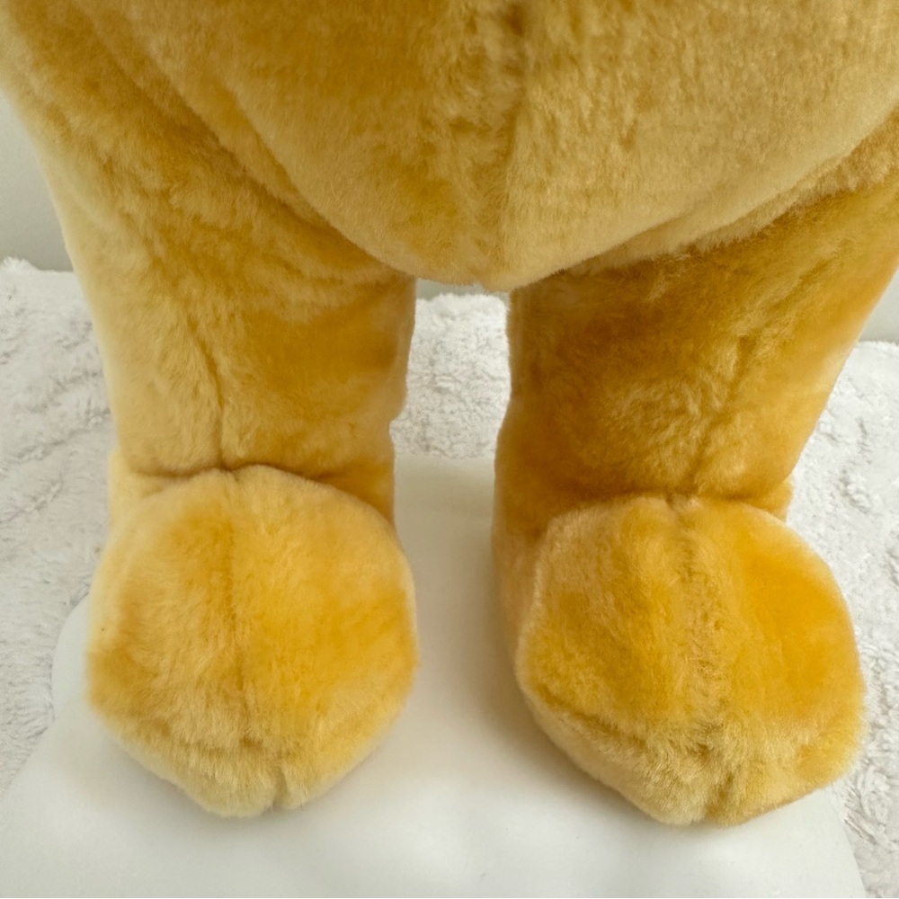 Winnie the Pooh Christmas Plush with Scarf and Honey Pot Collector Animated - Picture 4 of 16